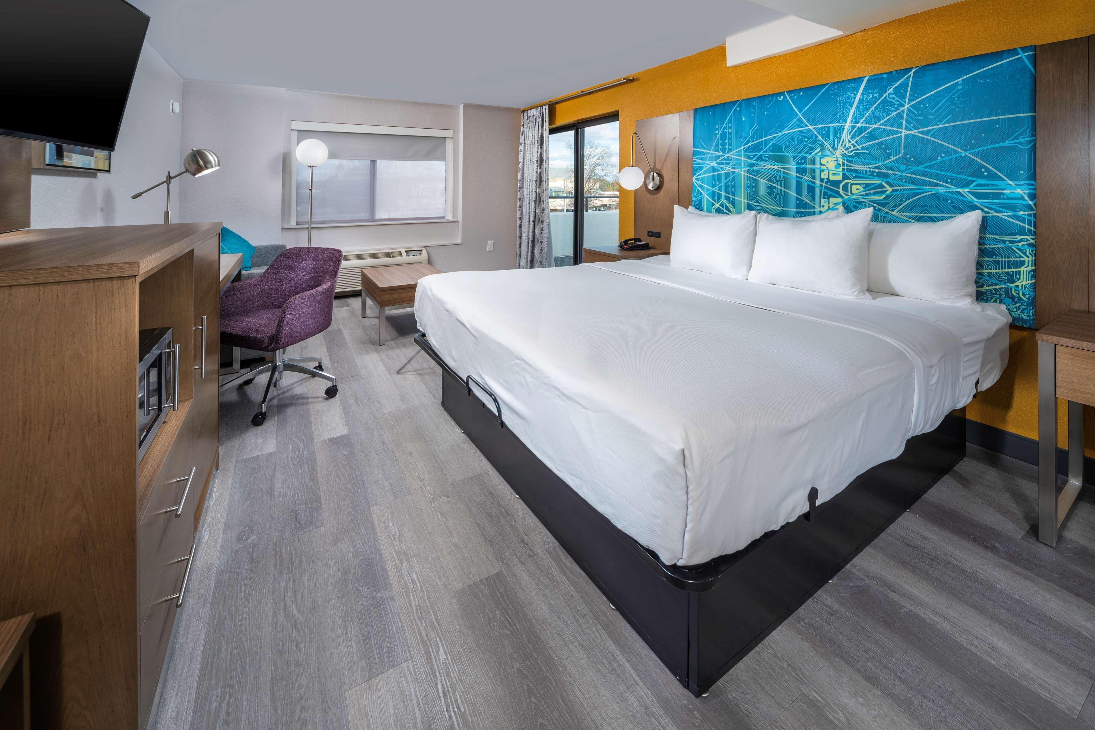 Best Western Plus Raleigh Crabtree Valley Hotel Exteriör bild