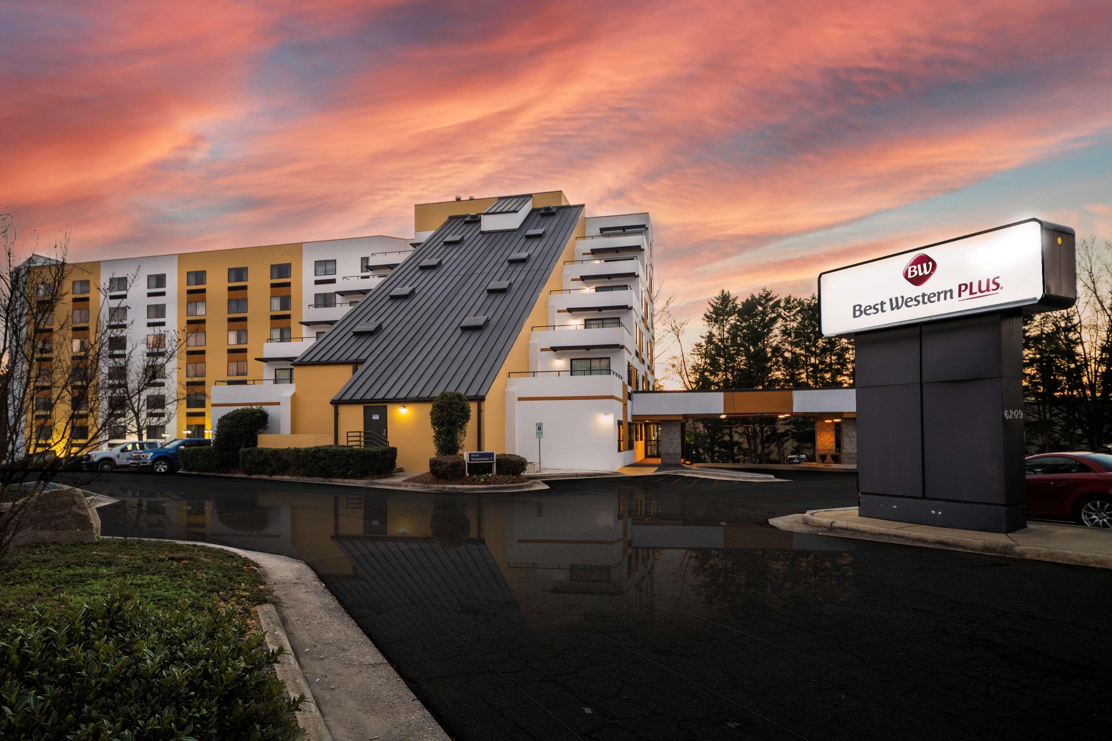 Best Western Plus Raleigh Crabtree Valley Hotel Exteriör bild