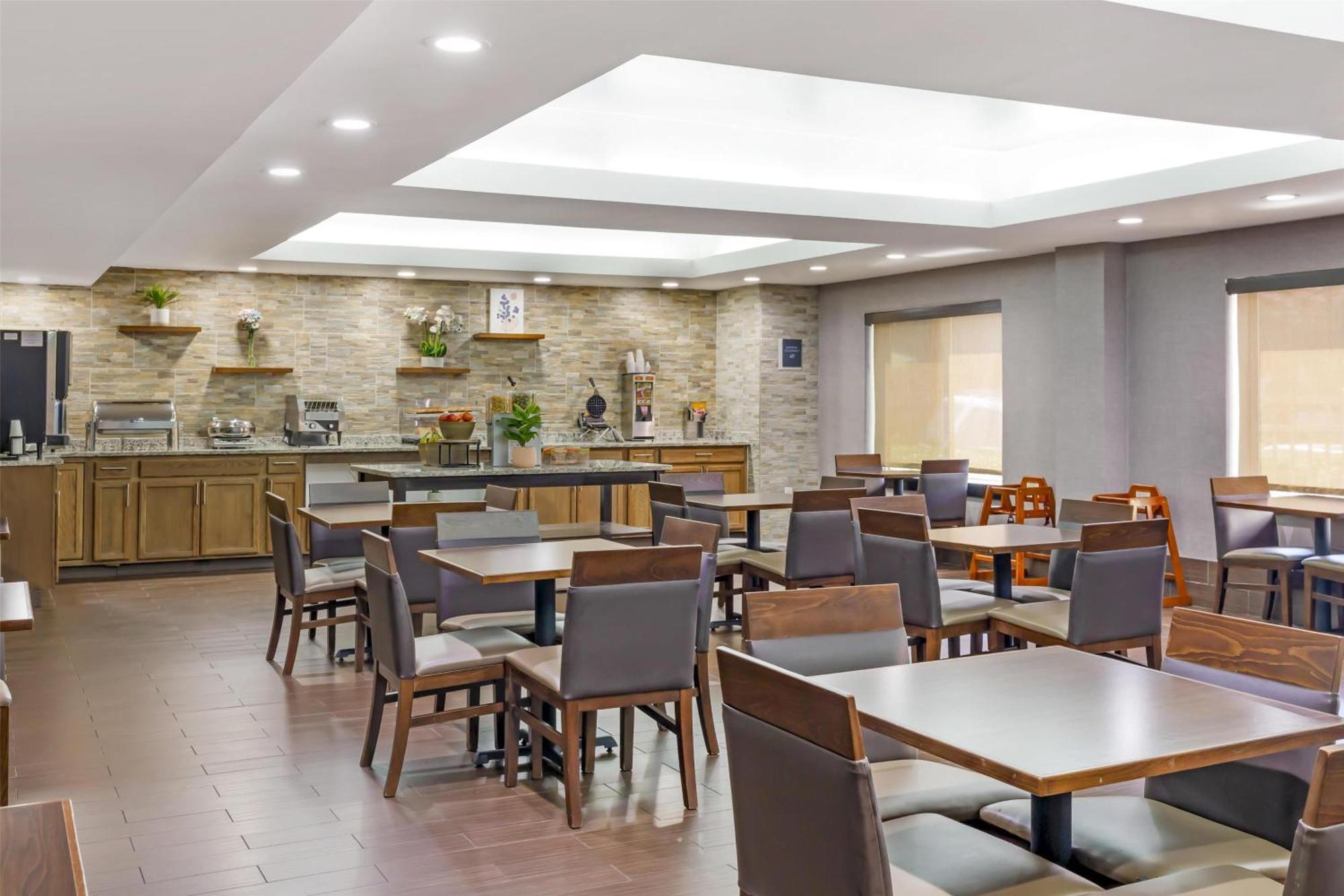 Best Western Plus Raleigh Crabtree Valley Hotel Exteriör bild